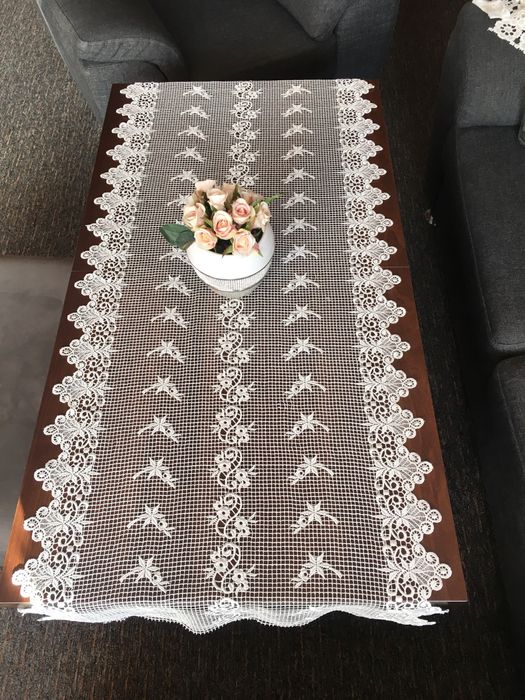 Gipiura na metry obrus kolekcja