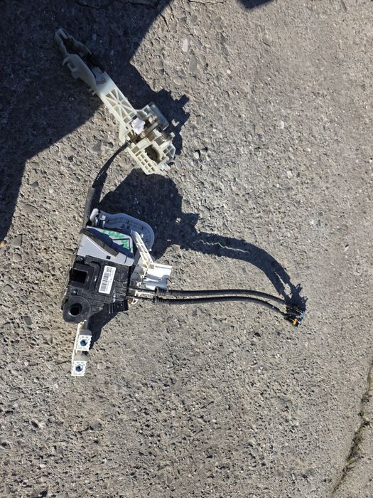 Hyundai Tucson Zamek drzwi Przód Lewy