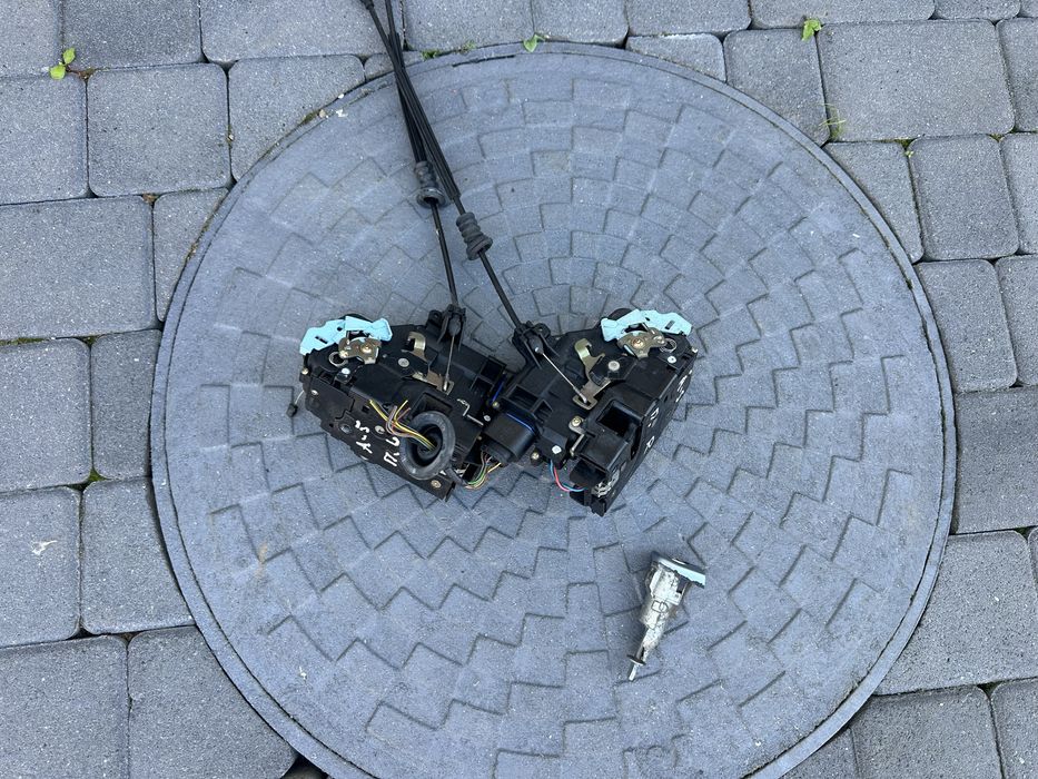 Замки Перед Октавія  А-5 Oktavia A-5 Golf5 Tovran