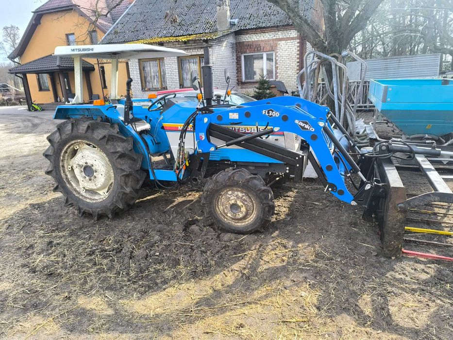 Mitsubishi 3200mt Traktorek C-330 C-360