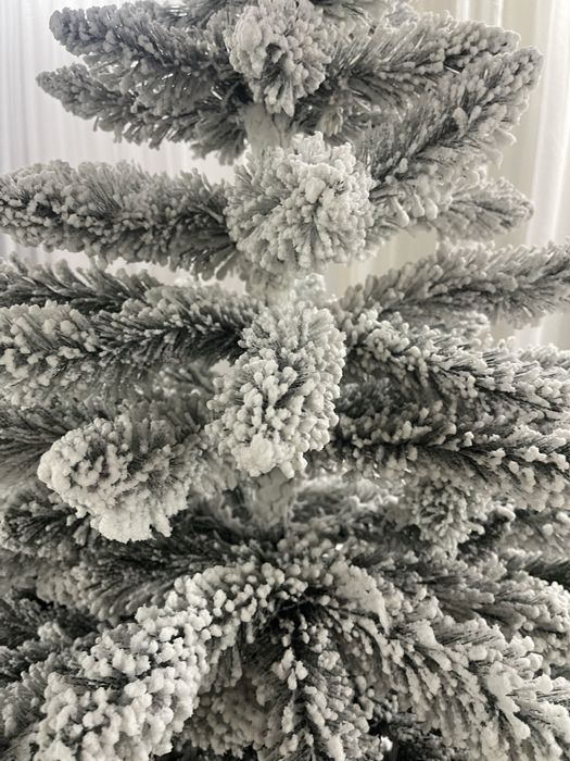 Ялинка 2 м , засніжена