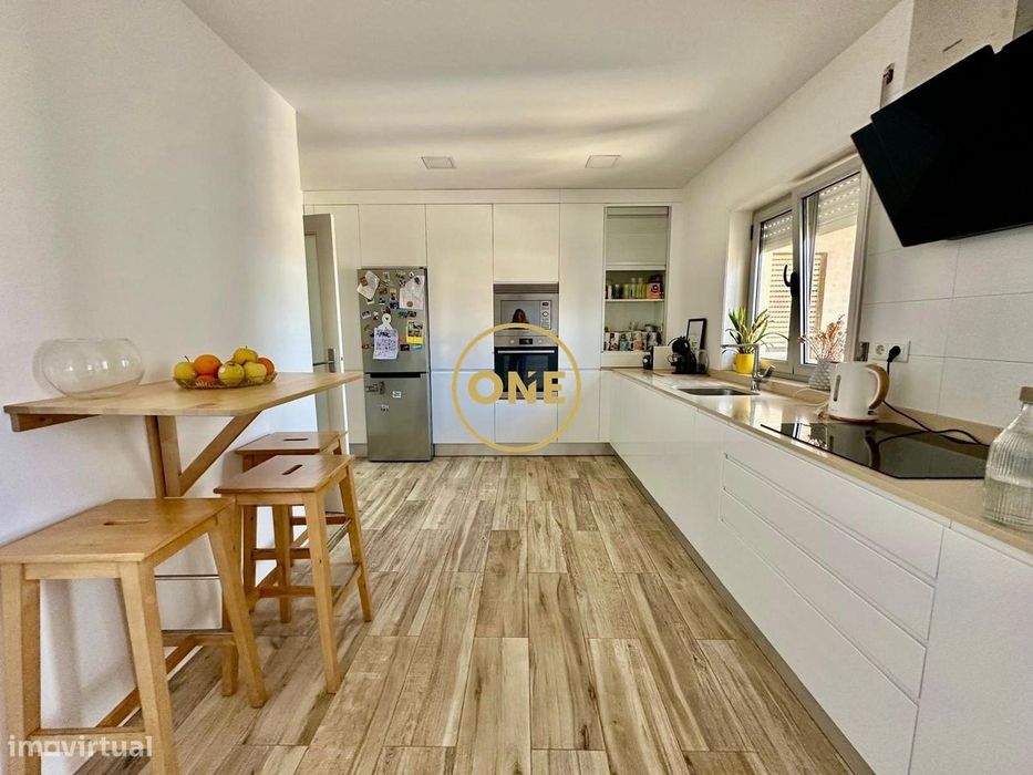 Apartamento T3 Remodelado No Centro da Póvoa de Varzim