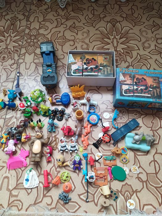 Детские игрушки .