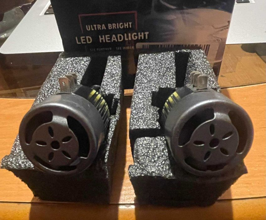 Żarówki LED H15 DC12V-24V