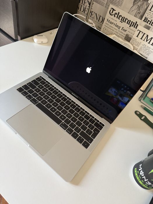 Macbook pro semi novo