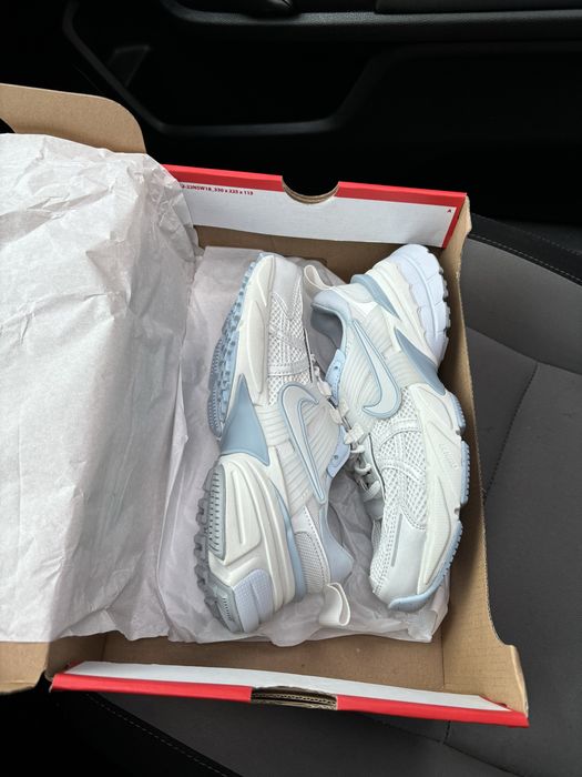 Женские Nike V2K Run Новые  Оригинал