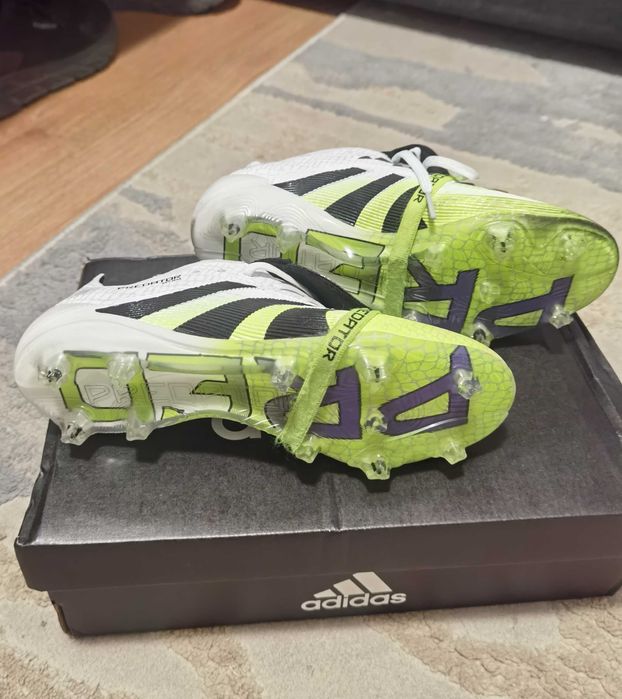 Chuteira Adidas predador