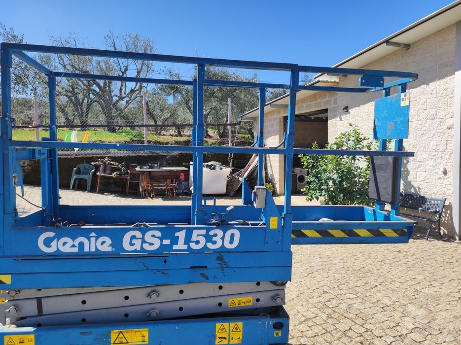 Plataforma elevatória Genie64752122097282122