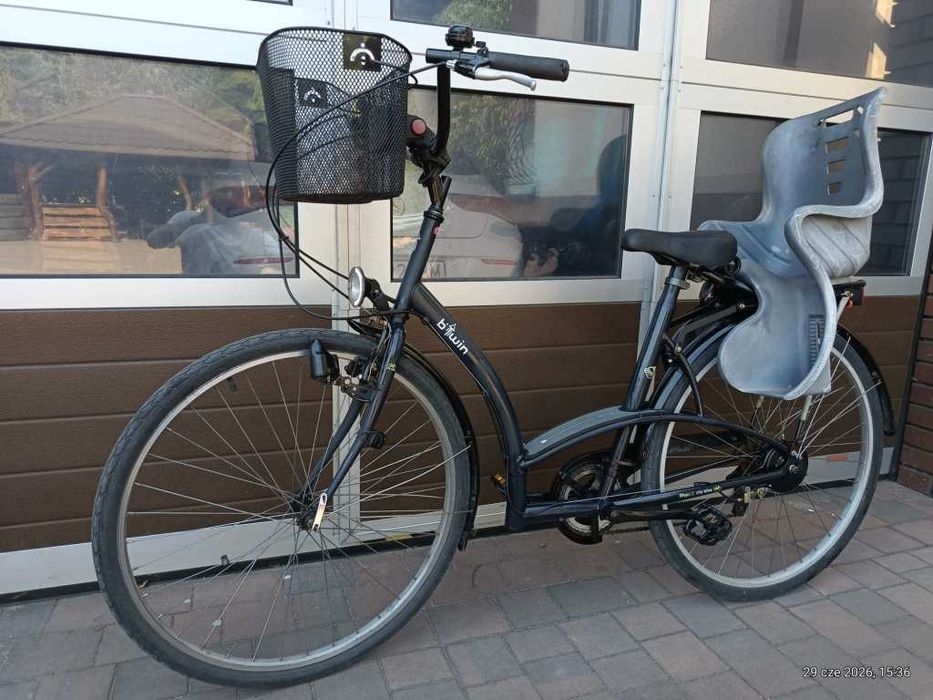 Dobry ROWER Miejski-Damka Trekking B'Twin Elops.3 City-Bike Koła-28"Przerzutki Bagażnik Kosz Fotelik-dla-dziecka Ośwetlenie Dzwonek Podnórzek Błotniki
