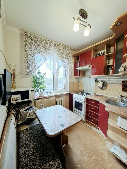 Продаж 2 кімнатної квартири вул Жабинського 1