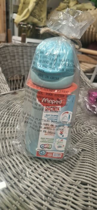 Bidon odporny na wylewanie