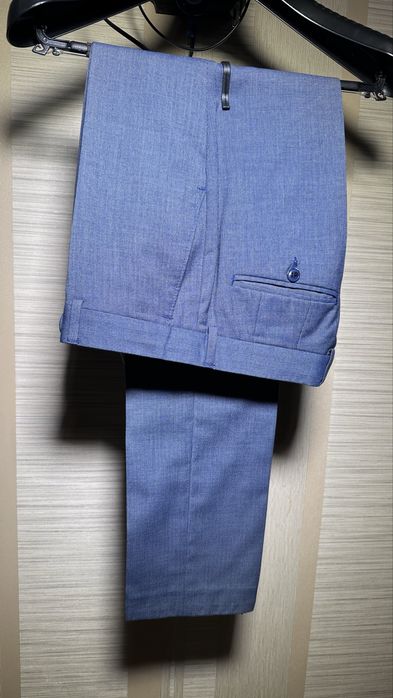 Класичний весільний костюм Amber класика