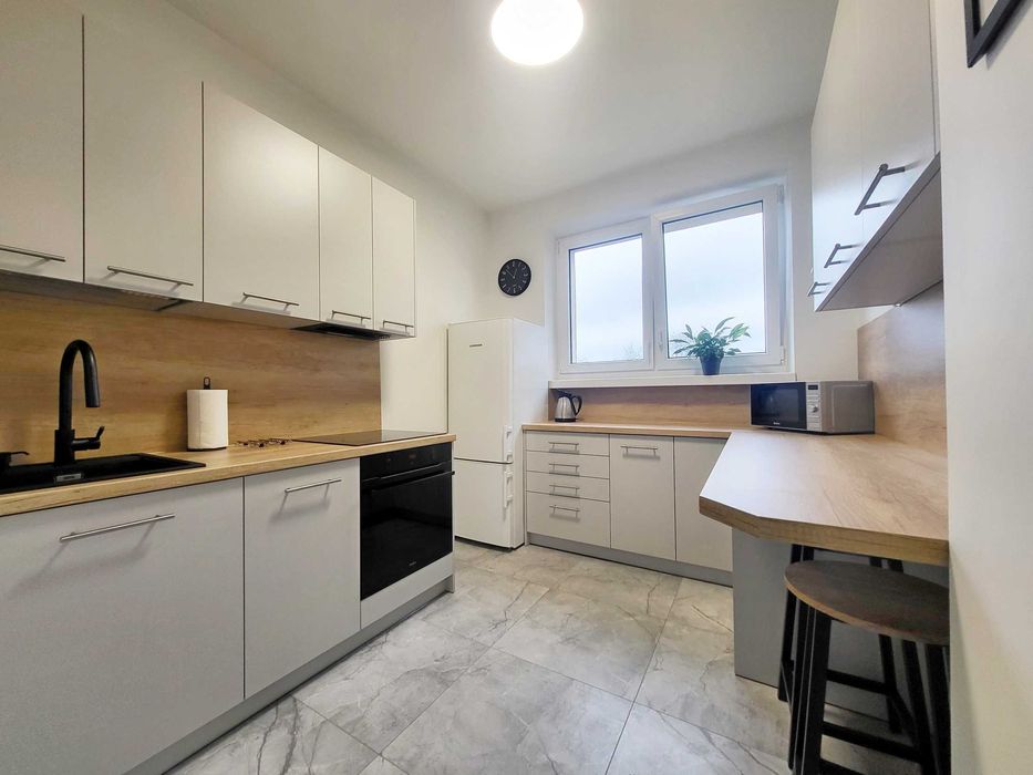 2 nowe pokoje z osobną kuchnią i balkonem! ul. Flatta