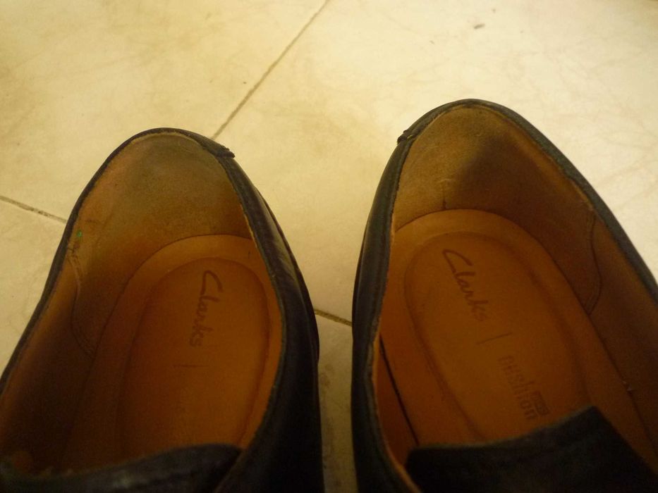 Sapatos  em pele genuína nº 44 como novos