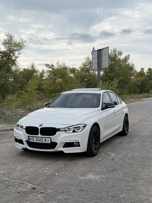 BMW 3 series F30 320i Xdrive