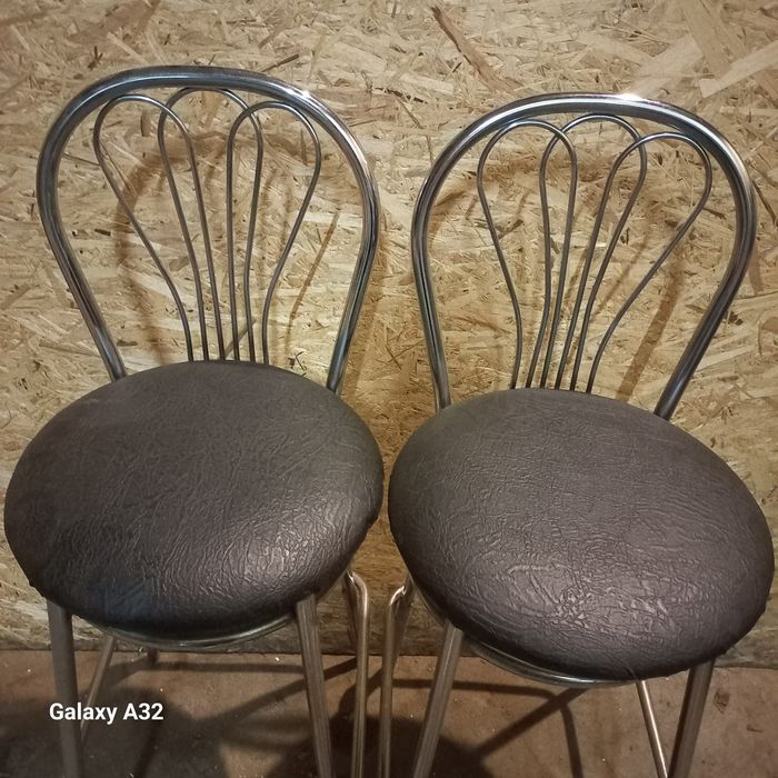 Стуло барное б/у продам