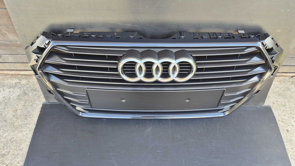 Atrapa chłodnicy GRILL Audi A4 B9 8W0 8W 15-19 BLACK OE ORYG. NOWA !!