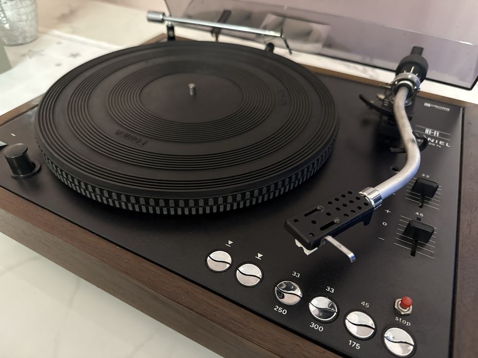 Gramofon Daniel 1100 fs