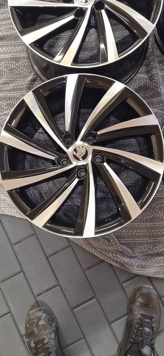 Felgi aluminiowe 18 5x112 skoda