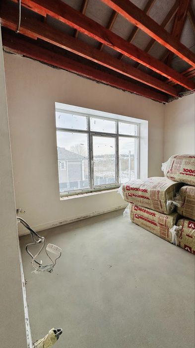 Якісний будинок з чистовою стяжкою та штукатуркою. Газ!Межує з лісом