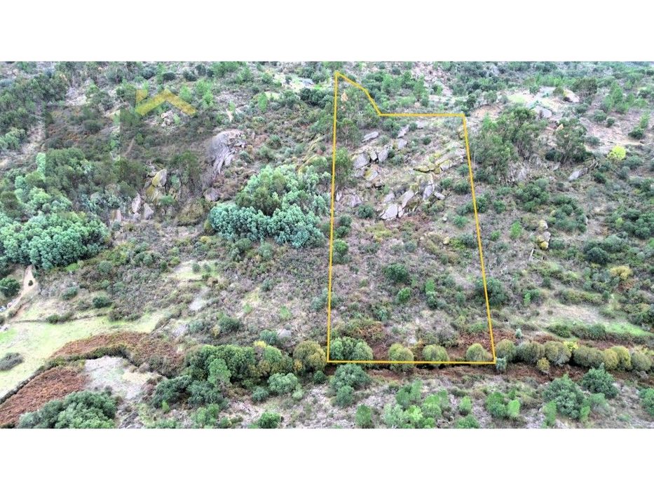 Terreno rustico com 12.750m2 para venda em Cafede!