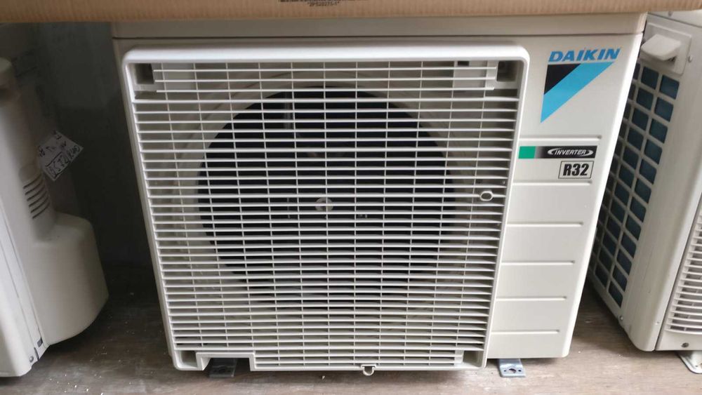 Кондиционер Daikin 9 инвертор FTXF25B5V1B тепловой насос до 30 м2