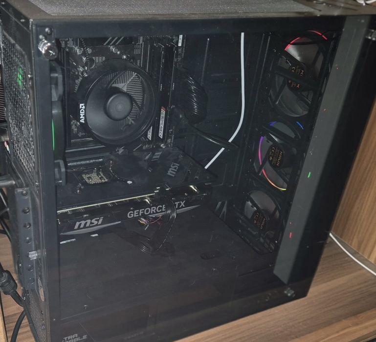 Komputer AMD Ryzen 5 8500g + Endorfy Fortis 5/32gb RAM/RTX 4070.