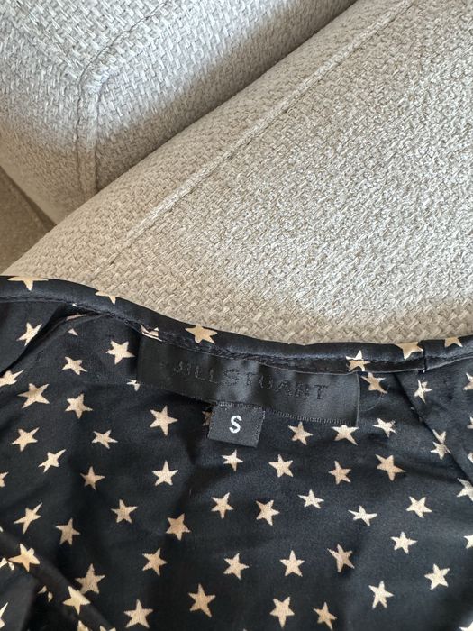 Jill Stuart czarna jedwabna bluzka dekolt v gwiazdki S 36 koszula