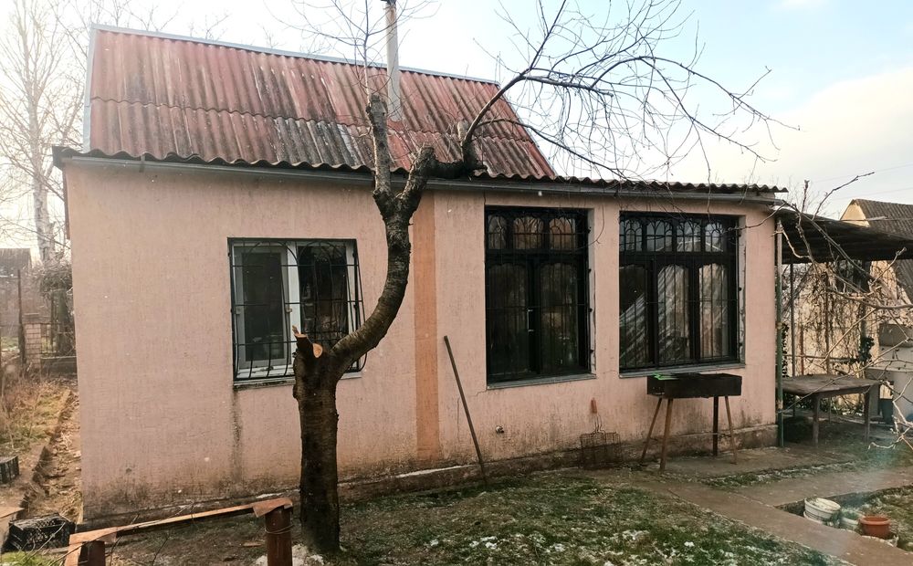 Продаю дачный домик в пригороде в хорошем месте