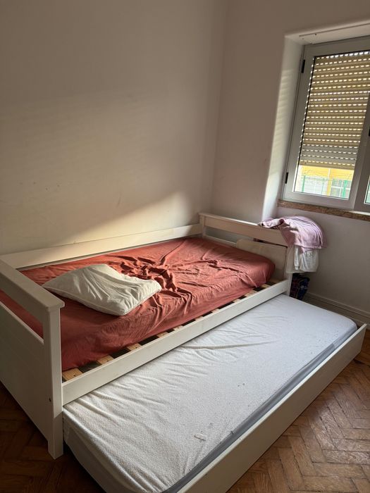 Cama dupla mais colchao