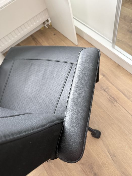 Krzeslo obrotowe Ikea czarne