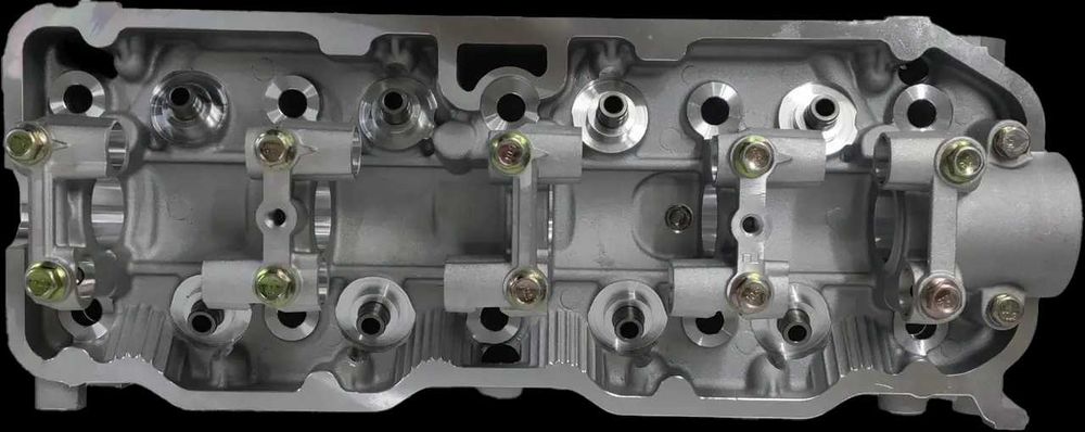 Головка блоку циліндрів (ГБЦ) Mitsubishi Lancer 4G64 Hyundai Grace 2.4 G4CS CAM MD099389