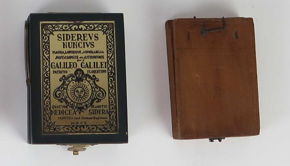 bússolas com relógio de sol, CADA