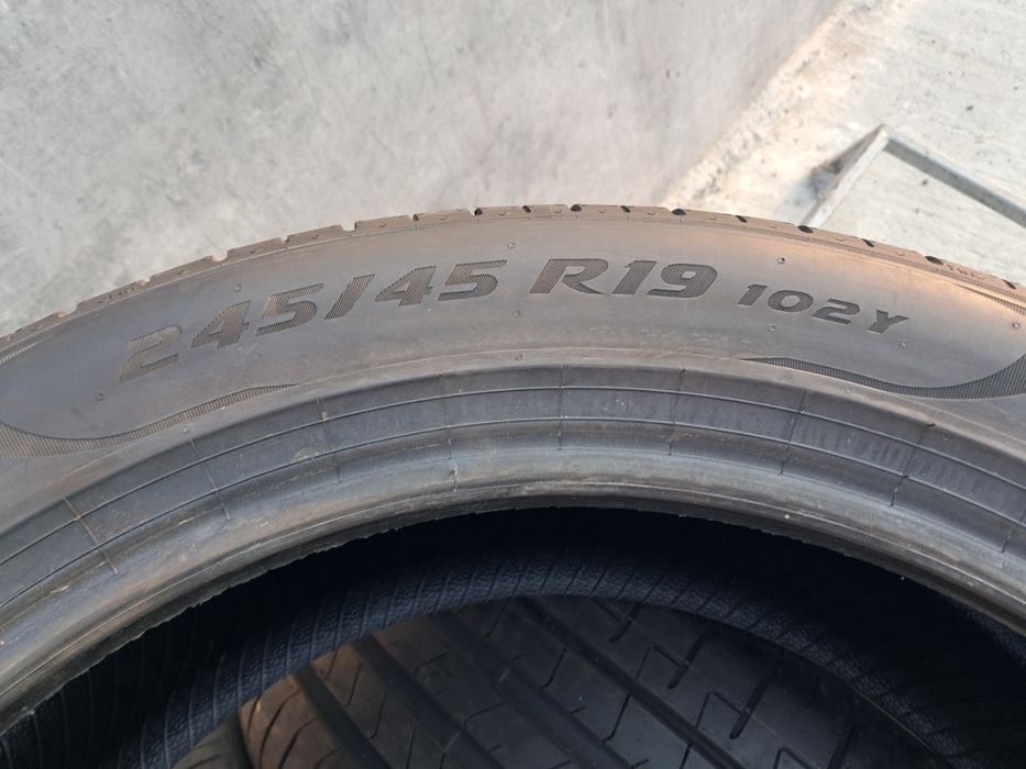 Резина літня, 99%, 245/45 R19 Pirelli P Zero PZ4 MO *
