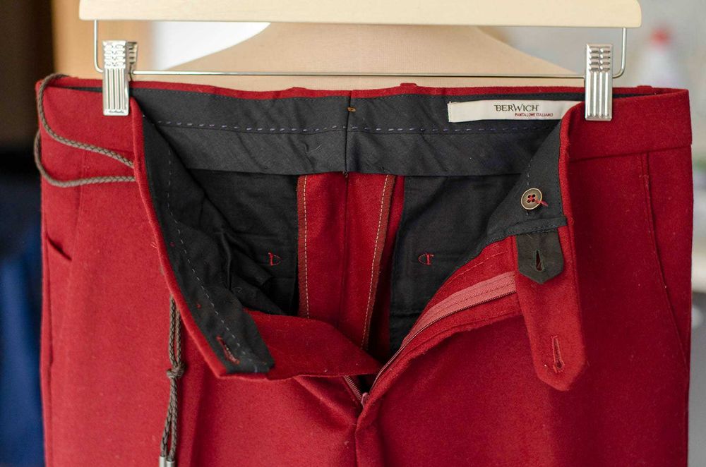 Włoskie spodnie flanelowe Berwich r48, 100% wełna, czerwone, Vitale