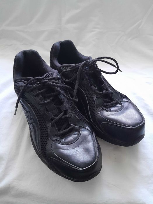 Sprzedam buty męskie New Balance  WM848BK