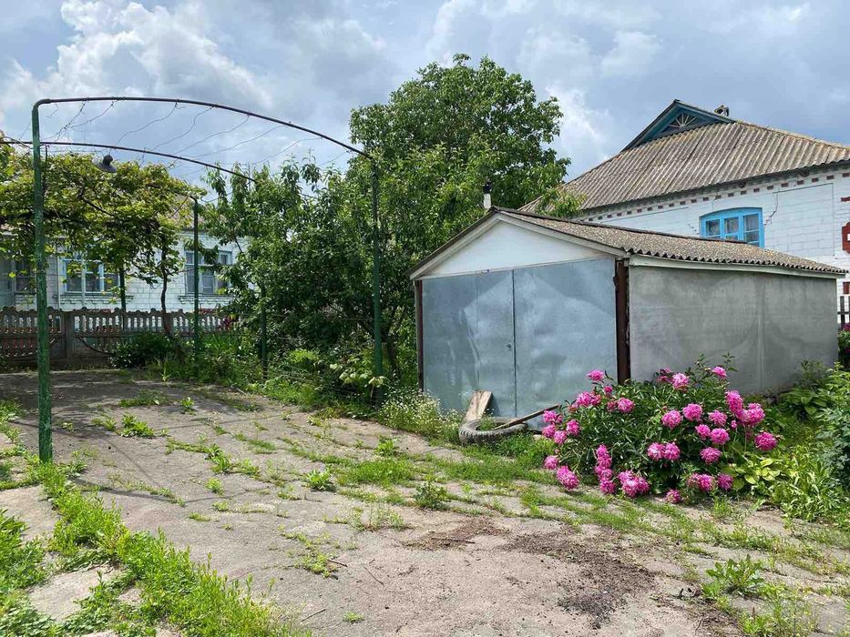 Продам будинок можливо по програмі є відновлення