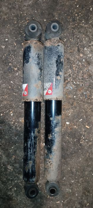 Стойки Опель зефіра Б.