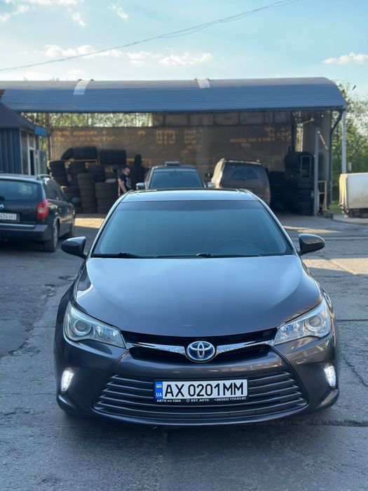 Toyota camry 2.5 hybrid