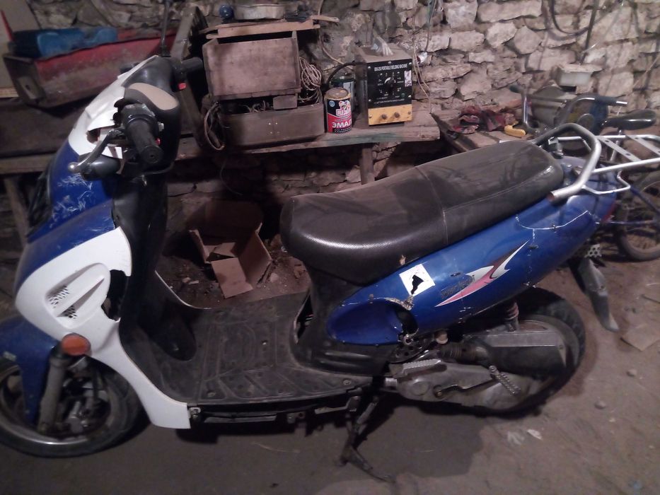 Продам скутер недорого