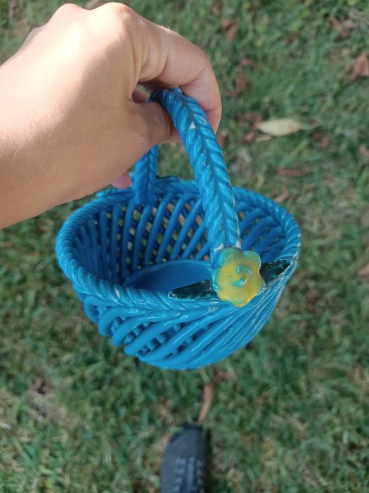 Cestinha decorativa, antiga