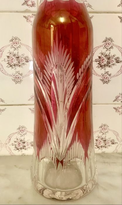 Garrafa em cristal lapidada