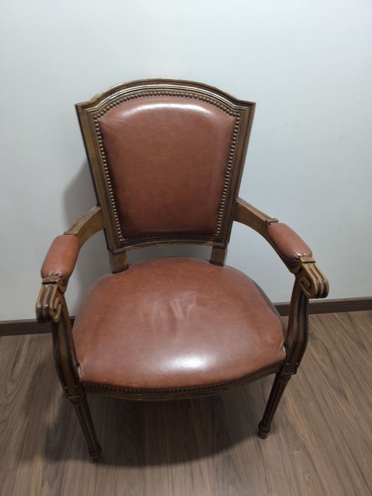 Cadeirão antigo para venda