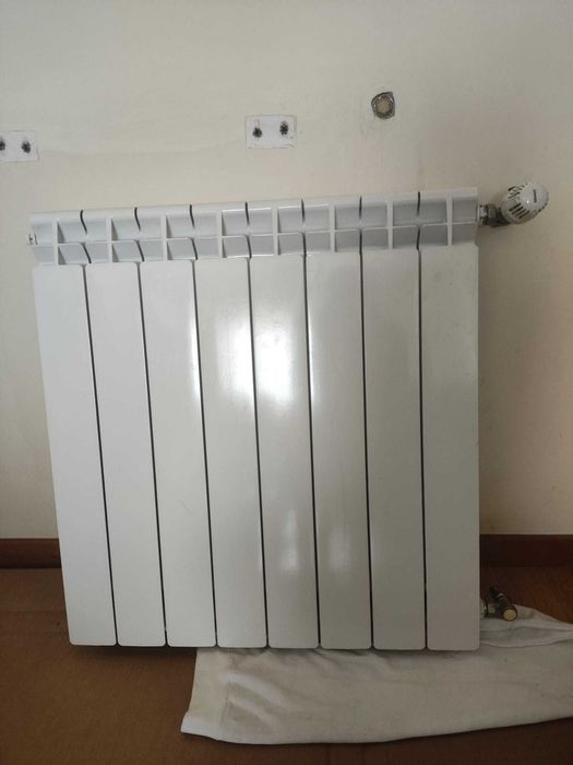 Conjunto de 8 Radiadores de Aquecimento Central (vários tamanhos)