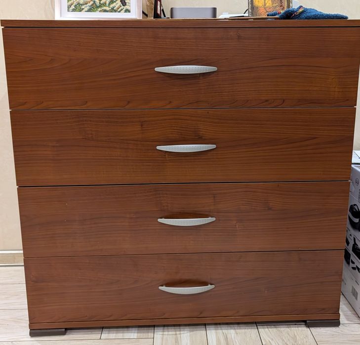 Комод новий ванге.