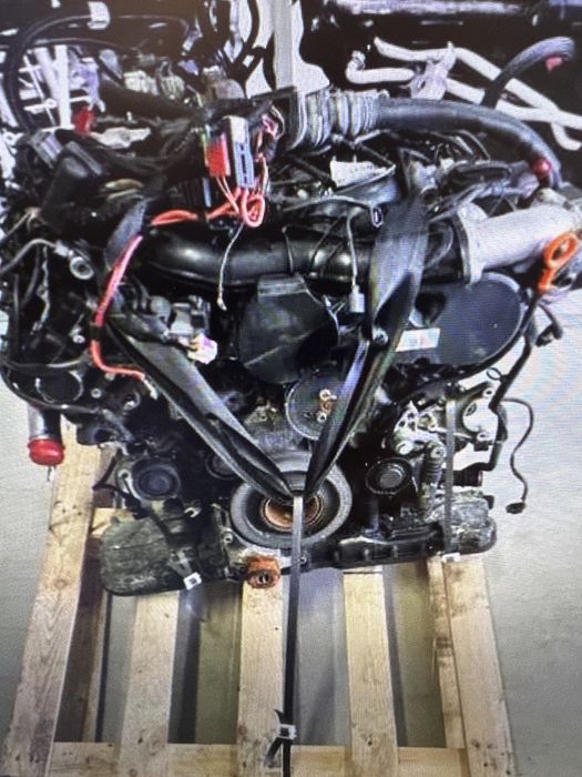 Motor Audi A4-A6 A7- Q7  com 272 Cv  24 valvulas ref: CRT