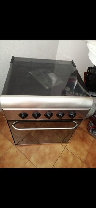 Fogão Junex 4x4 e forno a gás - pouco usoo