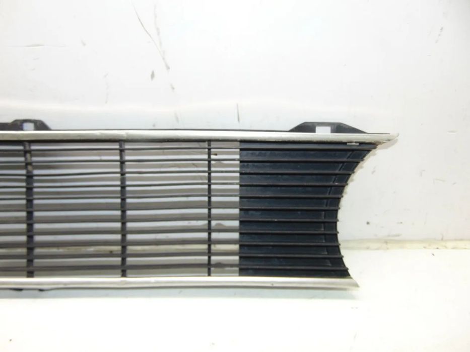 VW Golf MK1 Grelha " nova de stock antigo