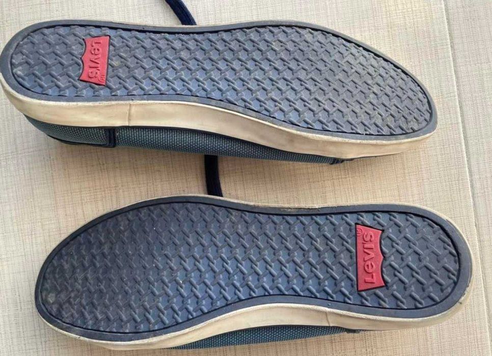 Sapatilhas levis
