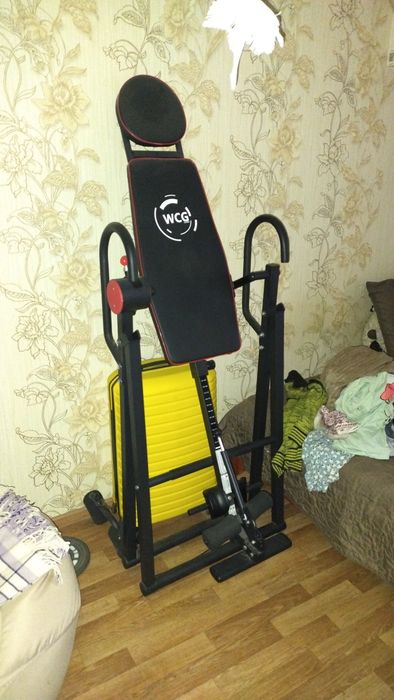 Інверсний стіл WCG Sport для лікування гриж хребта